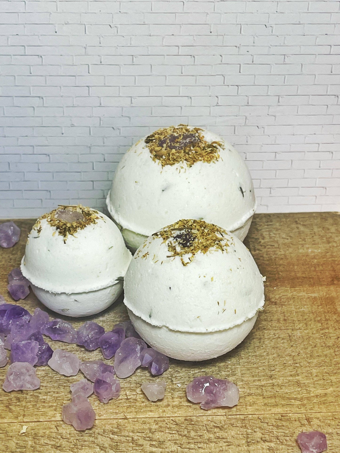 Rage Gems & Jewelry - Amethyst & Chamomile Sleepytime Bath Bomb with Melatonin: Medium