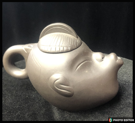 CCCI ChineseYixing Ware pottery clay tea pot face motif